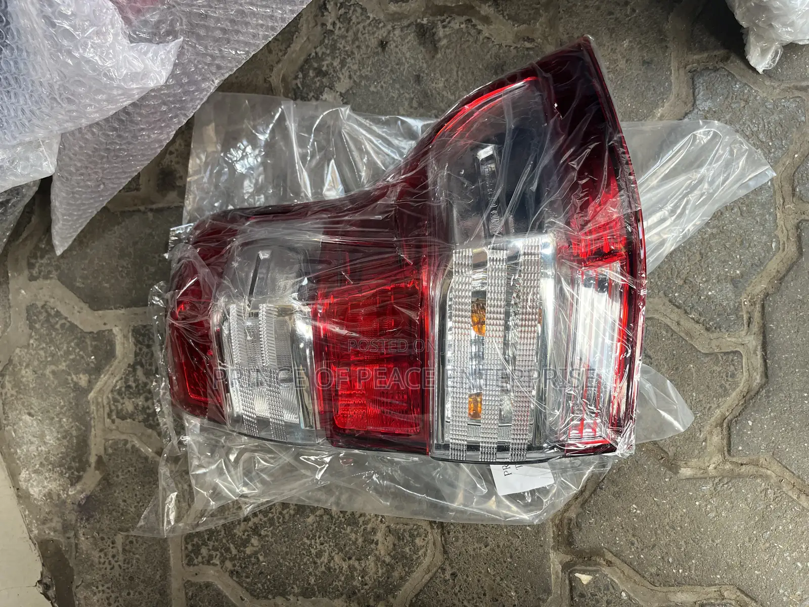 Toyota Land Cruiser Prado 2014 2015 Taillight or Lamp Pair