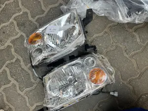 Nissan Hard Body 2010 2011 2013 2014 2015 2016 Headlight (2)