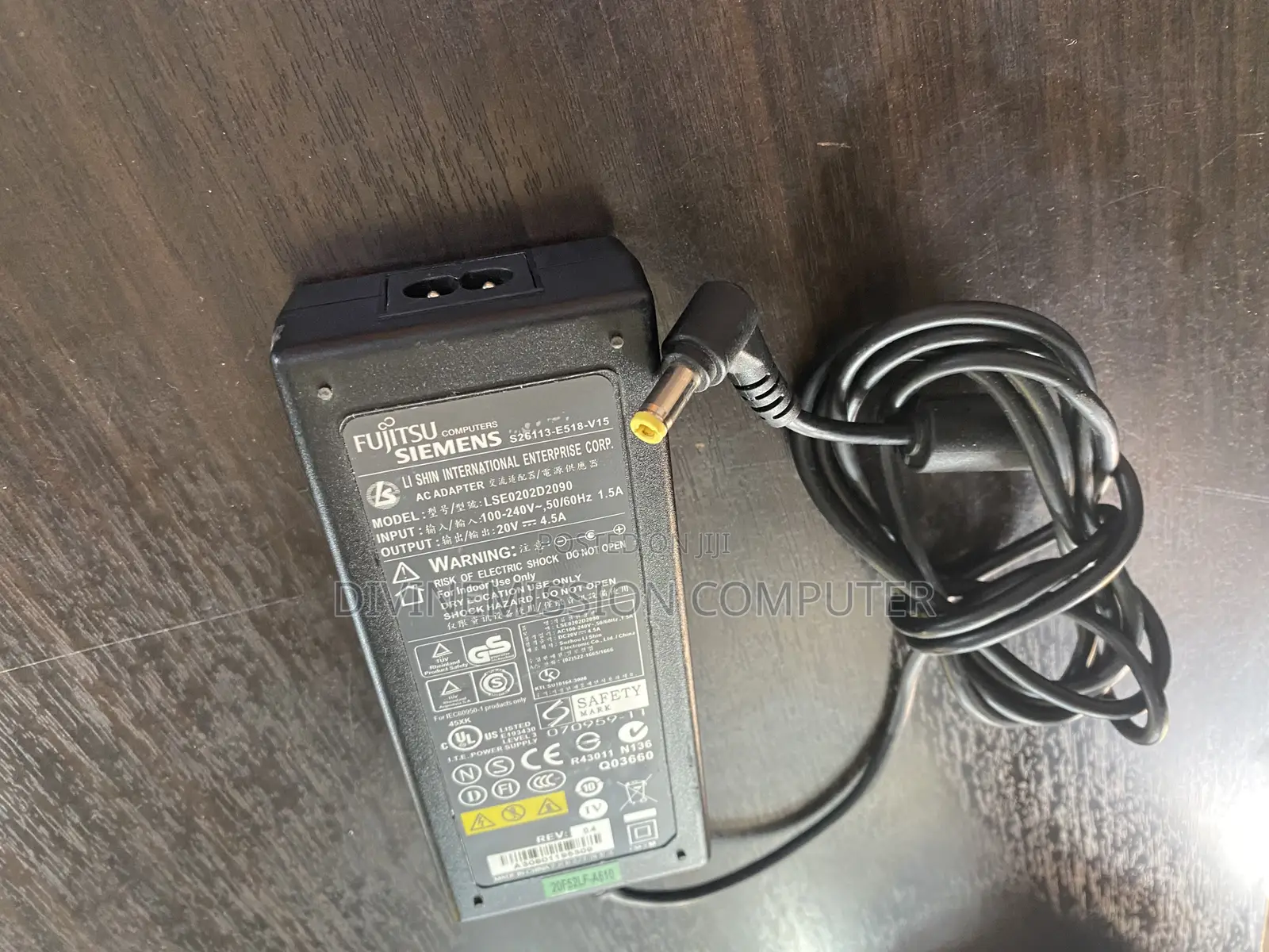 Fujitsu Laptop Adapter/Charger 20v~~4.5A (90w)Uk Used