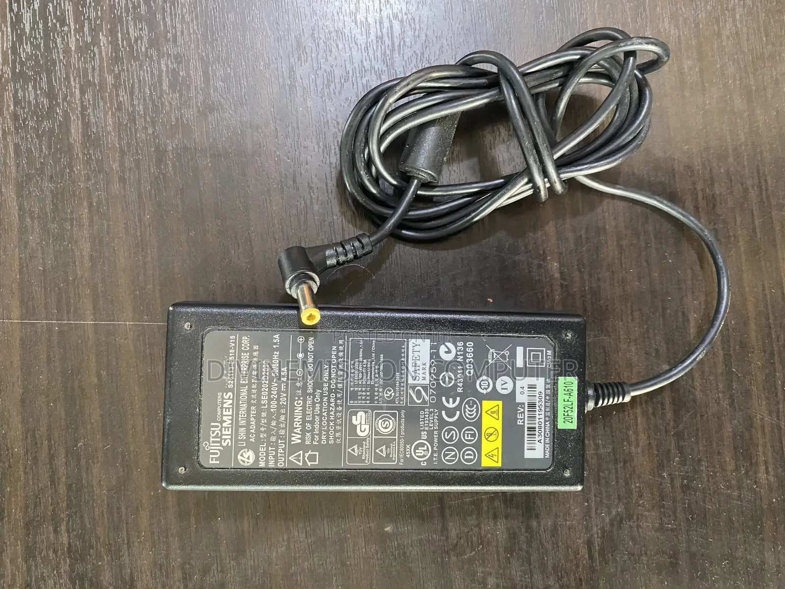 Fujitsu Laptop Adapter/Charger 20v~~4.5A (90w)Uk Used