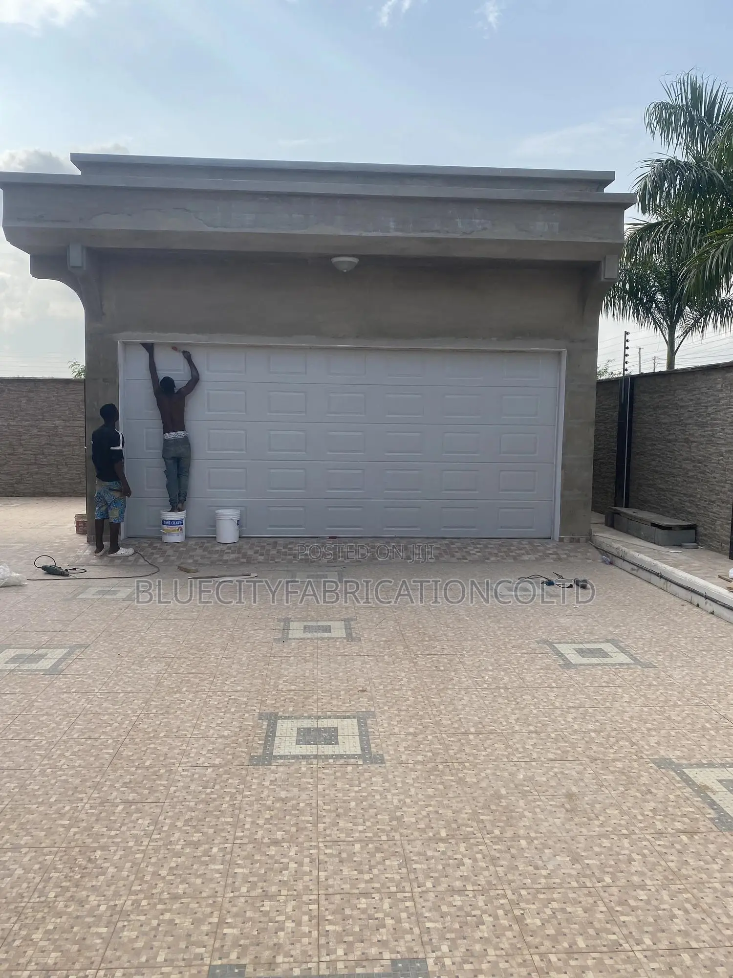 American Automatic Garage Door 18ft X8 Ft