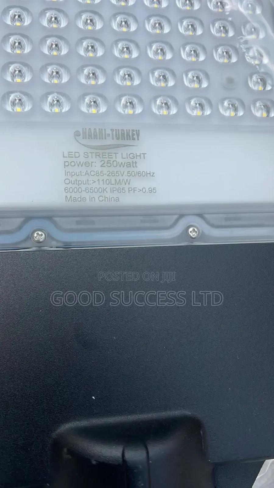 250 Street Light