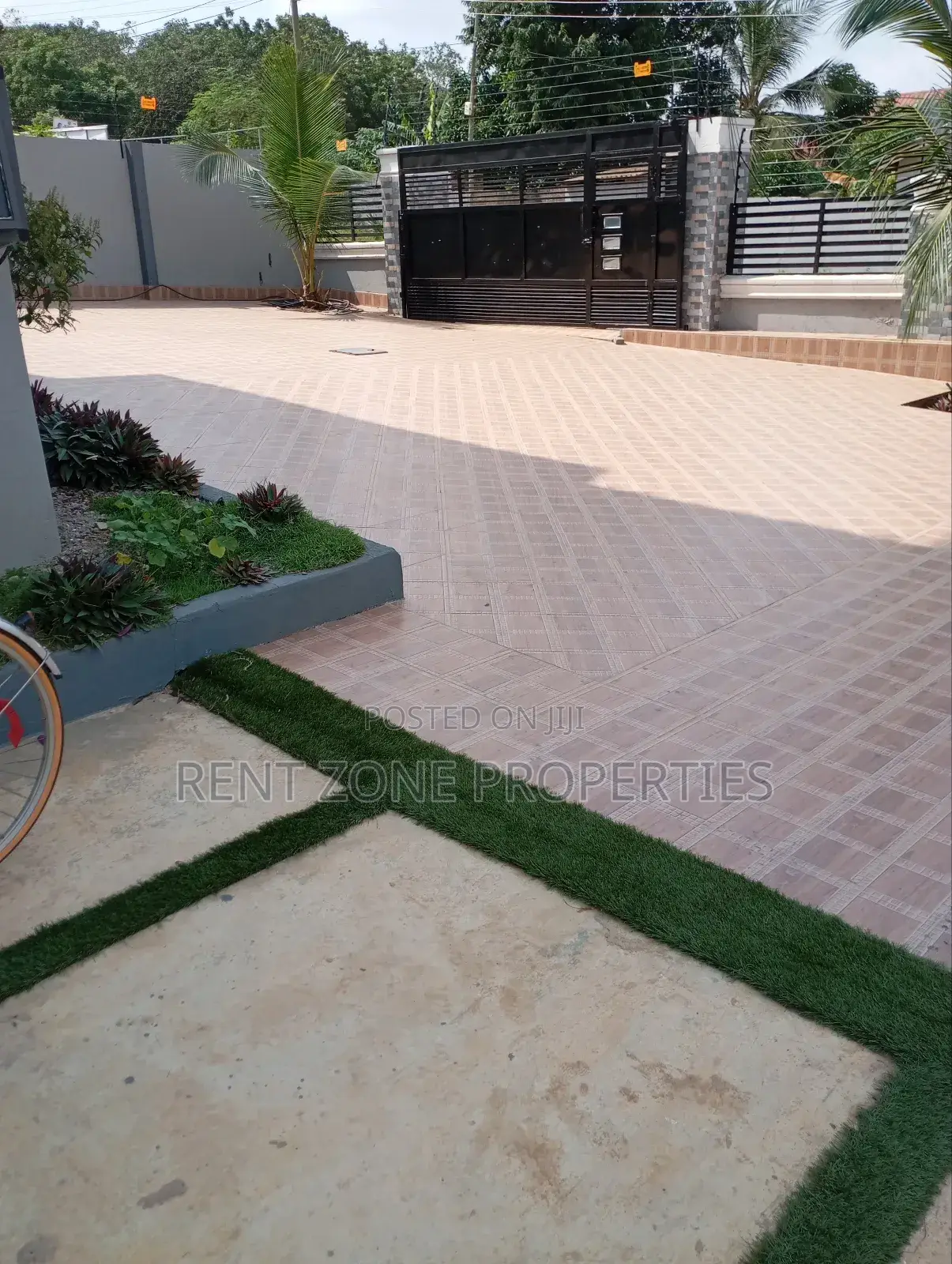 2bdrm Apartment in Rent Zone Properties, Ofankor for rent
