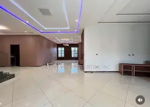 6bdrm Mansion in East, Airport Residential Area for sale