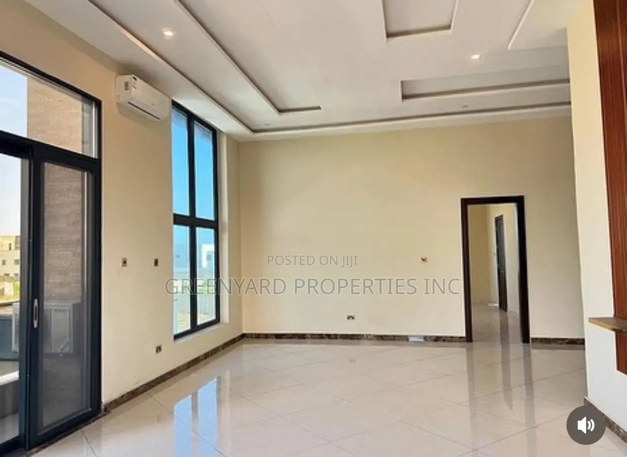 6bdrm Mansion in East, Airport Residential Area for sale