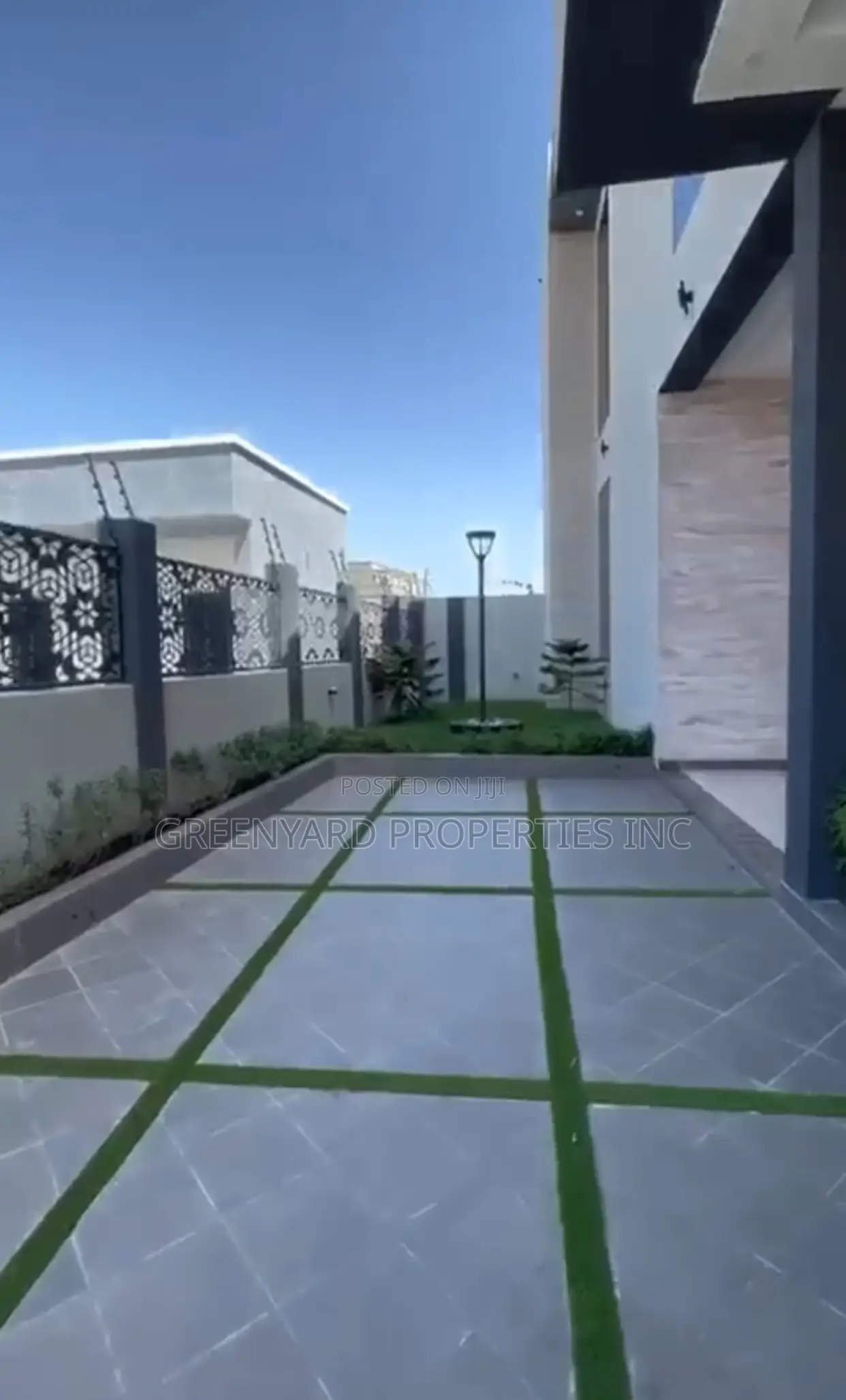 6bdrm Mansion in East, Airport Residential Area for sale
