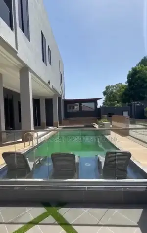 6bdrm Mansion in East, Airport Residential Area for sale