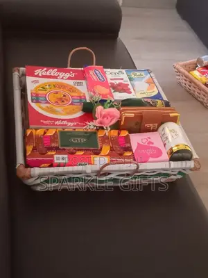 Corporate Mega Christmas Executive Gift Hamper, Bulk Orders Available