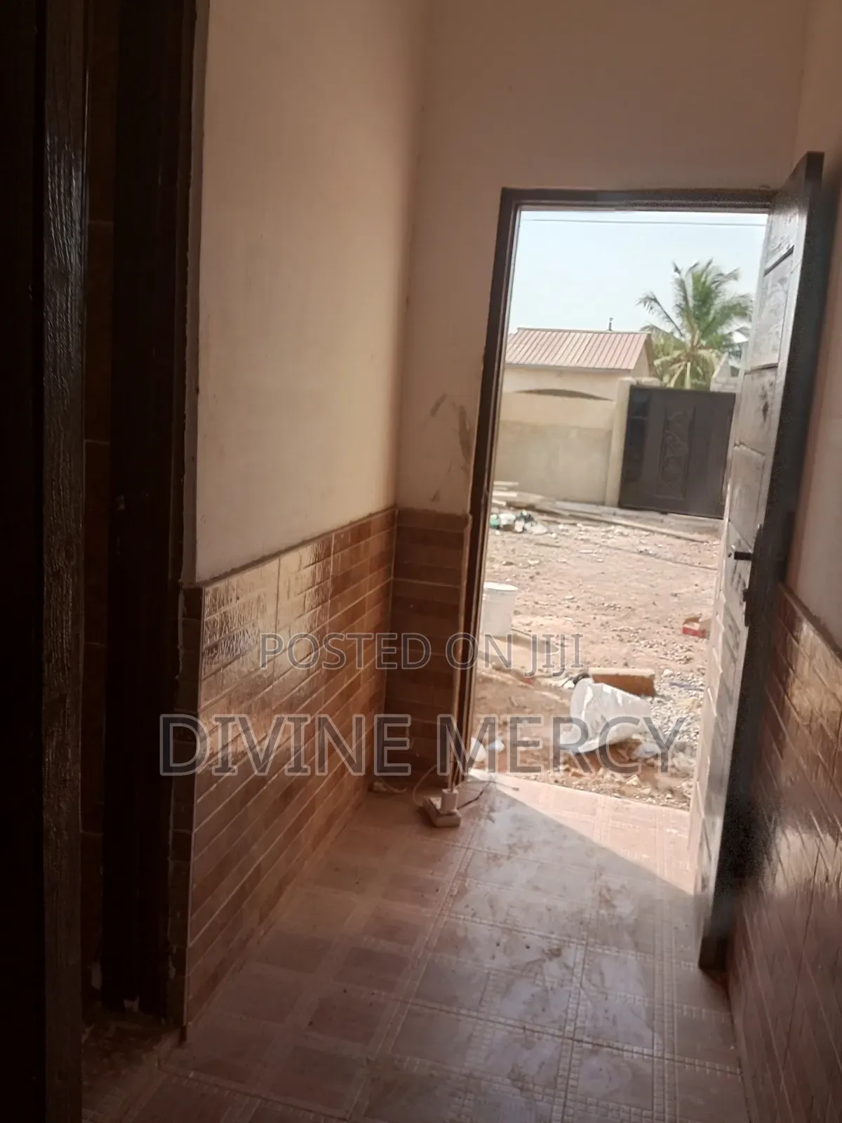 1bdrm Apartment in Kakaraba, Awutu Senya East Municipal for rent
