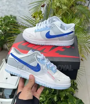 Nike Sneaker