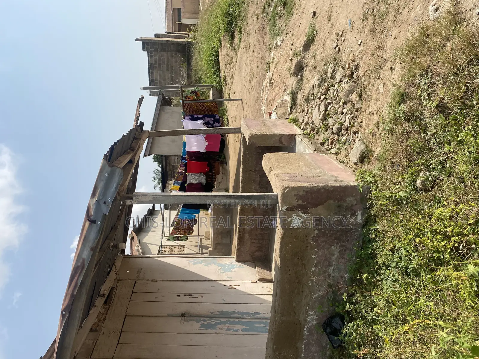 3bdrm House in Sharp-Connect., Kasoa for sale