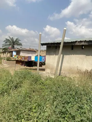 3bdrm House in Sharp-Connect., Kasoa for sale