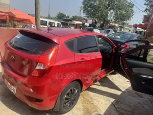 Hyundai Accent GS 2012 Red
