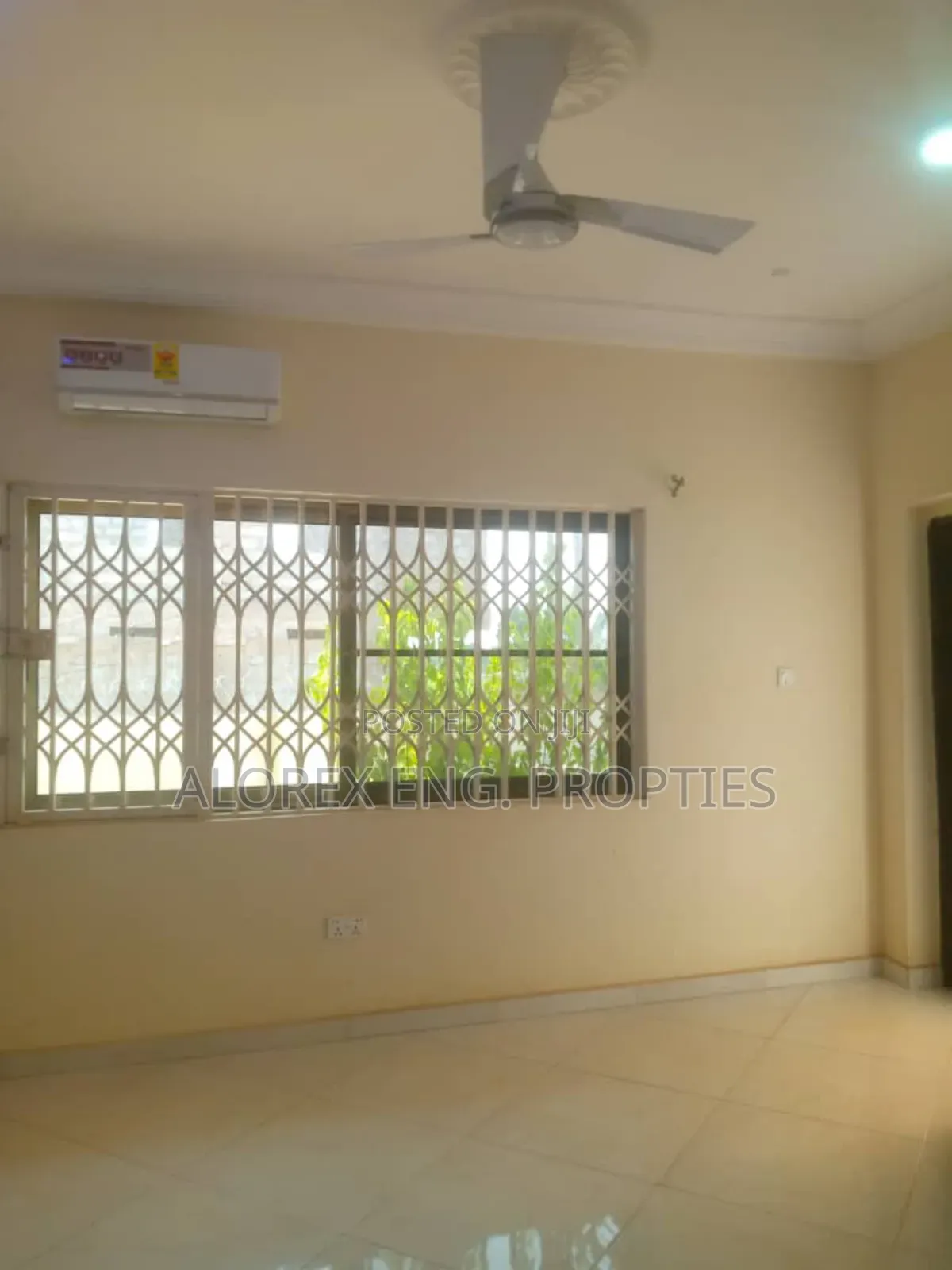 1bdrm Apartment in Chamber Self, Oyibi for rent