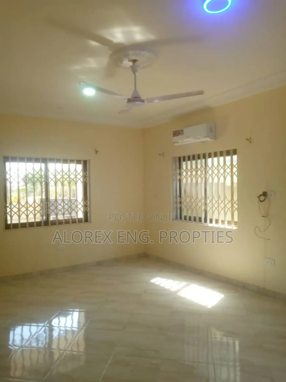1bdrm Apartment in Chamber Self, Oyibi for rent