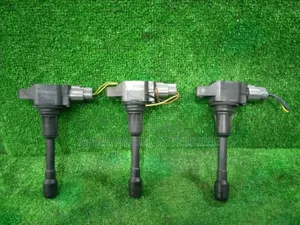 Nissan March 2010-13 (3) Plugs Original Japan. Original