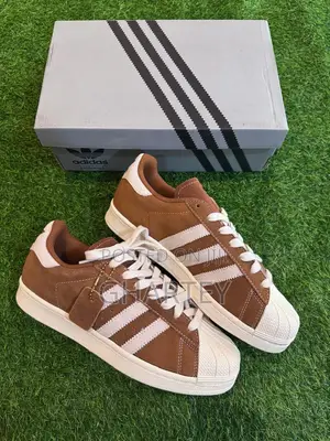 Adidas Superstar Sneakers