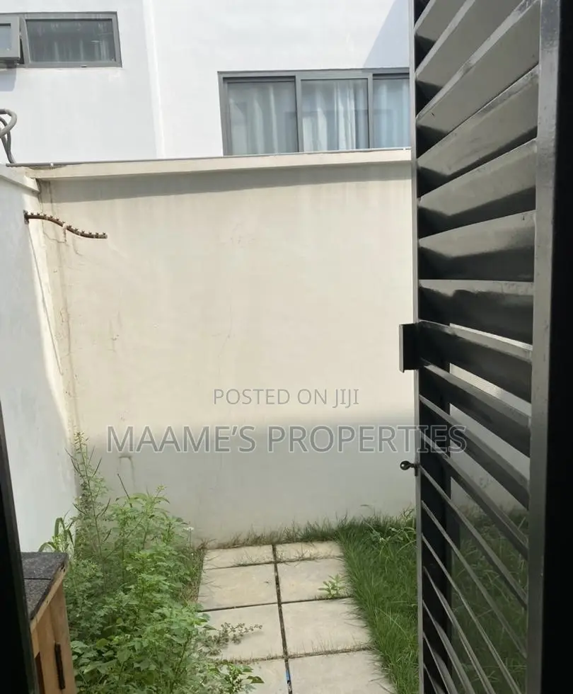 2bdrm Townhouse / Terrace in Oyarifa for rent