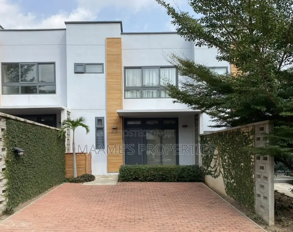 2bdrm Townhouse / Terrace in Oyarifa for rent