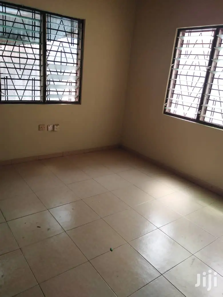5bdrm House in Ben Properties, Ga East Municipal for rent