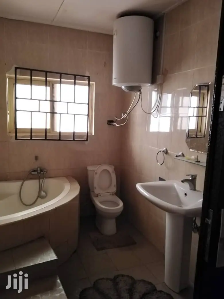 5bdrm House in Ben Properties, Ga East Municipal for rent