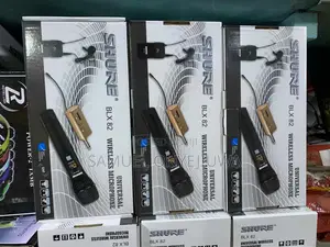 2in1 Shure Universal Wireless Lapel Microphone -BLX 82