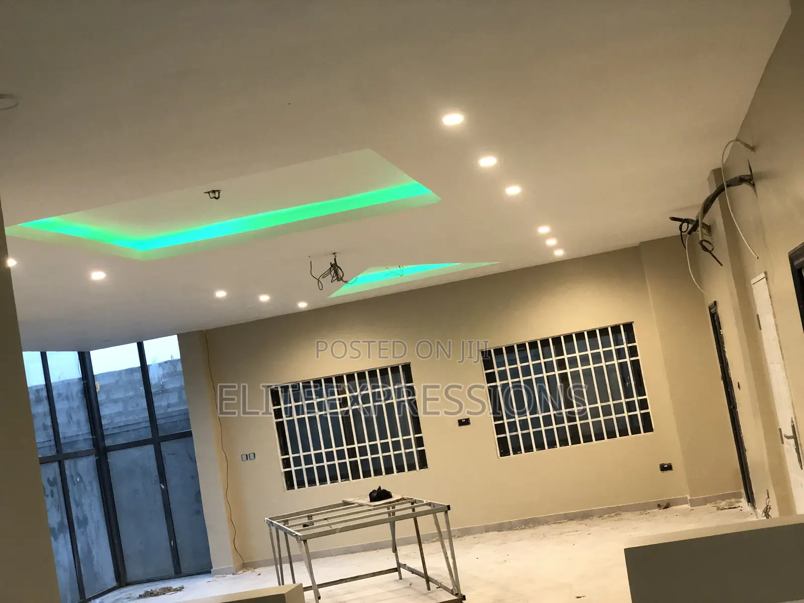 Painter and Wallpaper Services