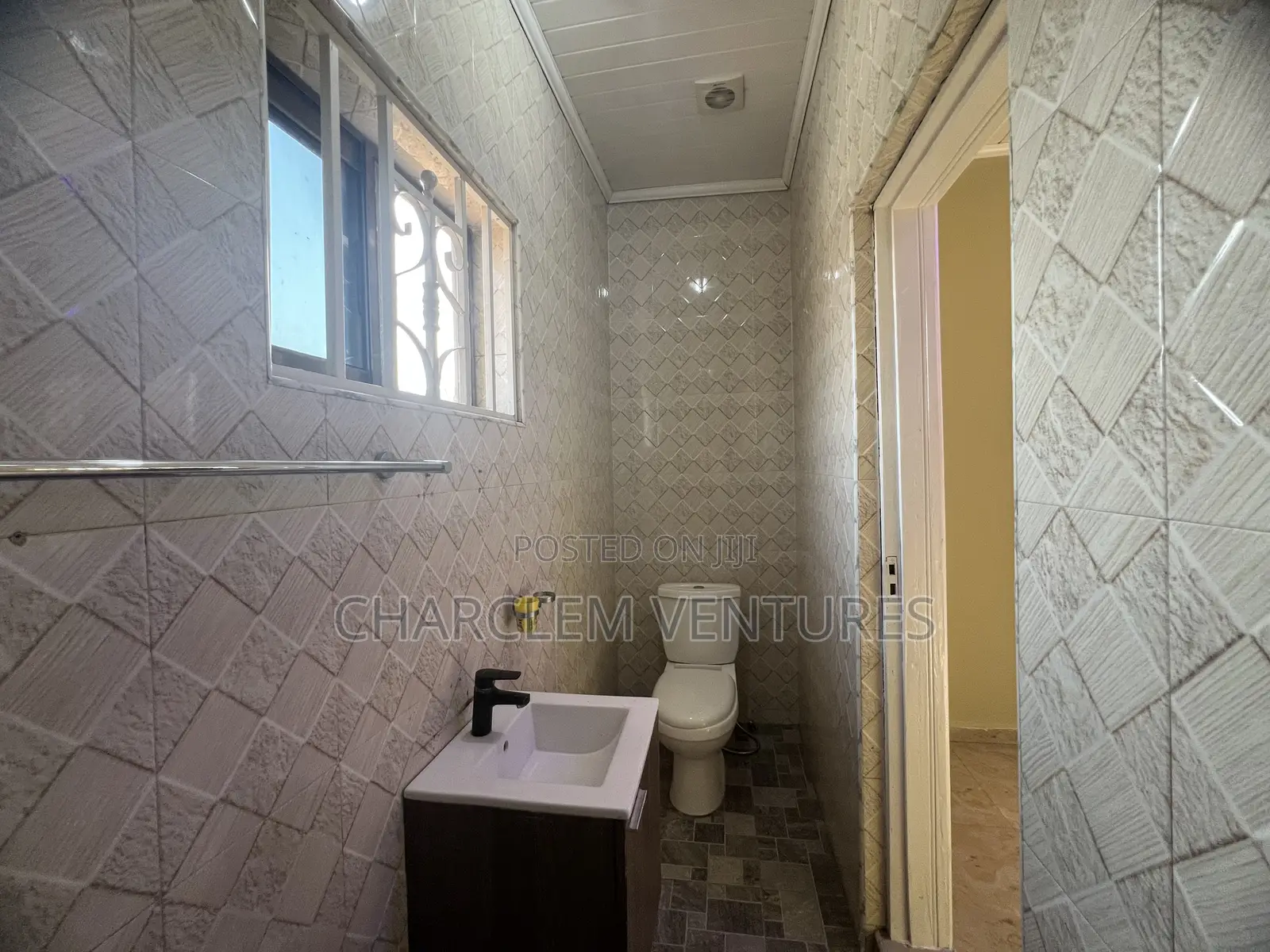 3bdrm House in Charclem Ventures, Accra Metropolitan for sale