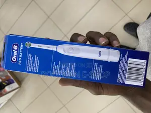 Oral-B Pro Battery Toothbrush Plaque Remover for Teeth