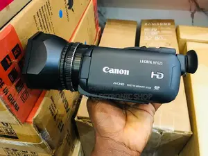 Canon Legria Hf G25: Your Cinematic Vision, Captured