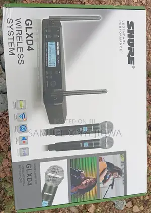 Shure 3 in 1 Wireless Microphone (GLXD4)(Lapel,Handheld)