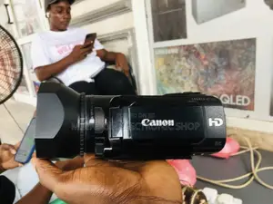 Original Canon LEGRIA HF S21 Digital Camcorder.