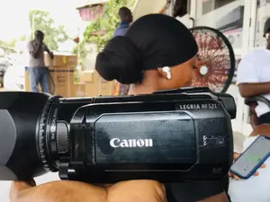 Durable Canon LEGRIA HFS21 High Definition Digital Camcorder