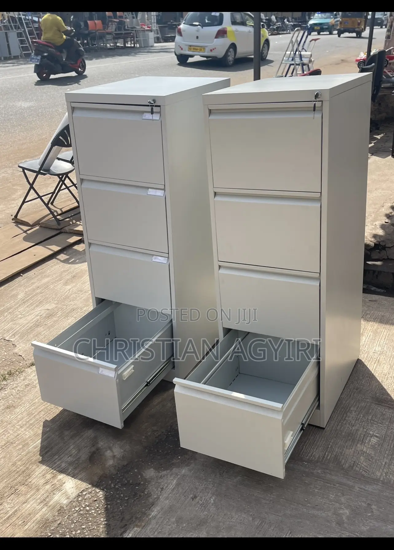 Office/ File Cabinet/ Drawers