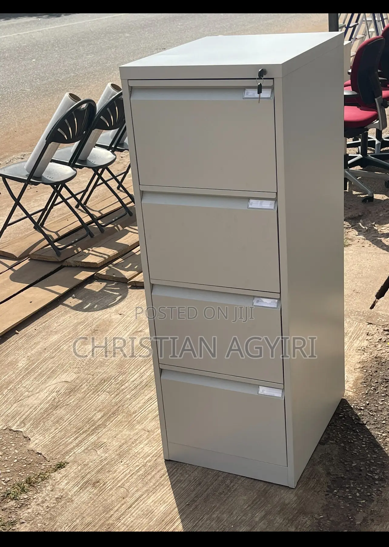 Office/ File Cabinet/ Drawers