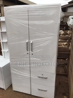 Sprayed Wardrobe 2in1