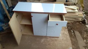 Kitchen Cabinet Down Formica