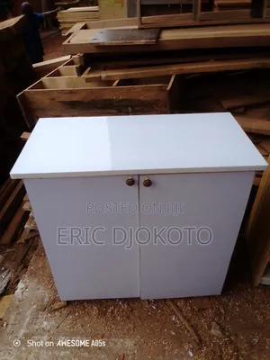 Kitchen Cabinet Formica
