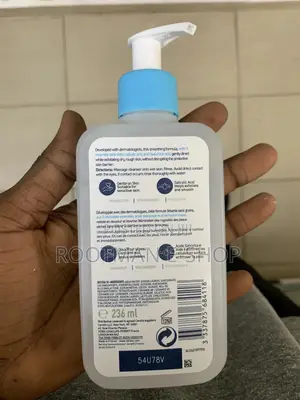 Cerave SA Smoothing Cleanser
