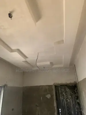We Are A Good Company Workers Construction.Pop , Tiler ,