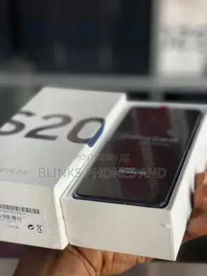 New Samsung Galaxy S20 FE 5G SD865 128 GB Black