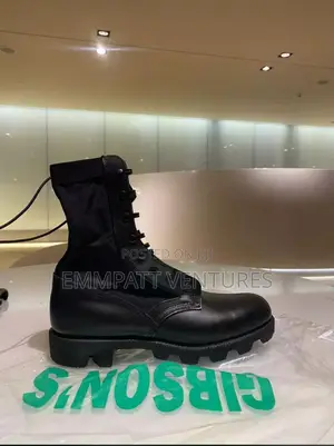 Gibson Black Boot