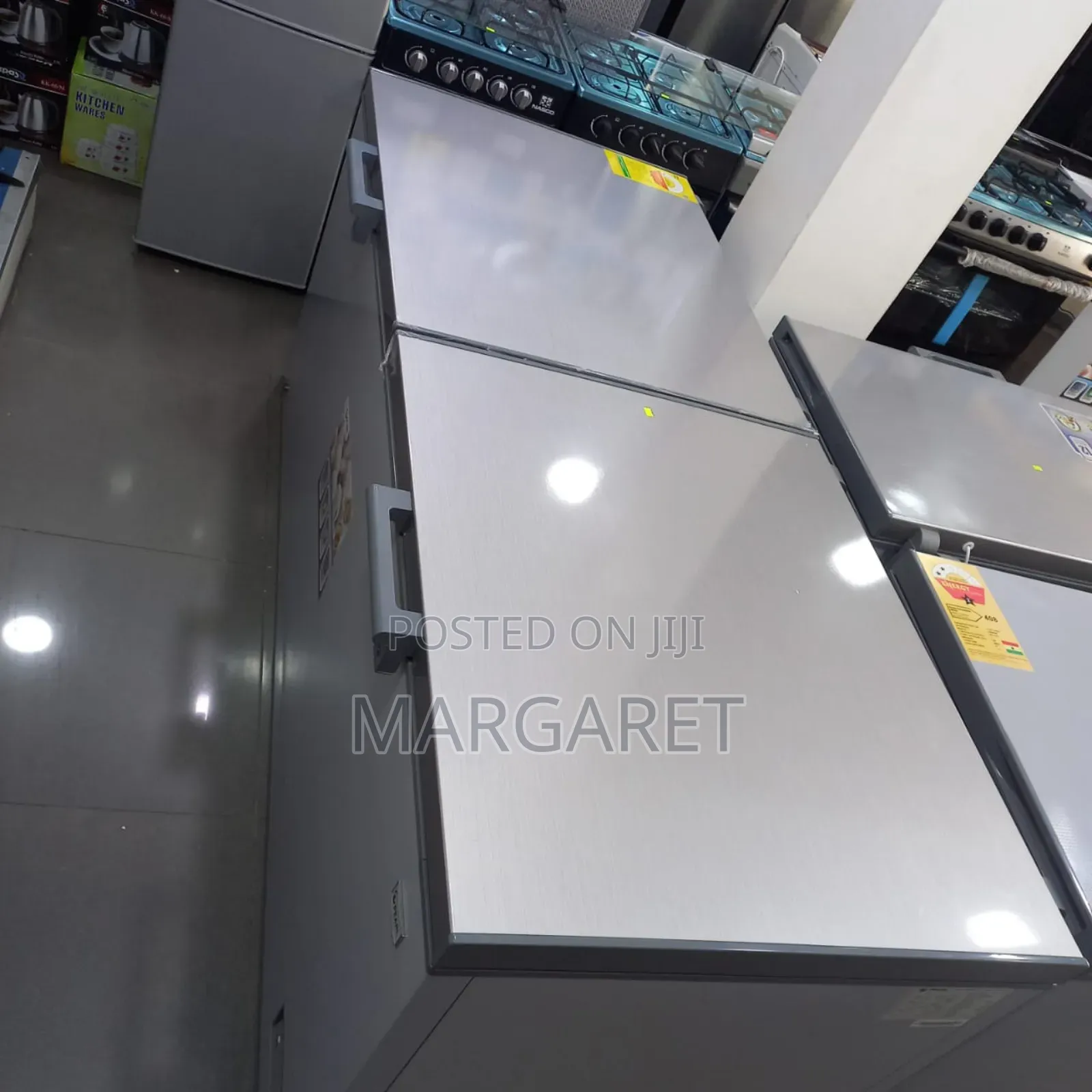 708 Littres Double Door Chest Freezer Pearl