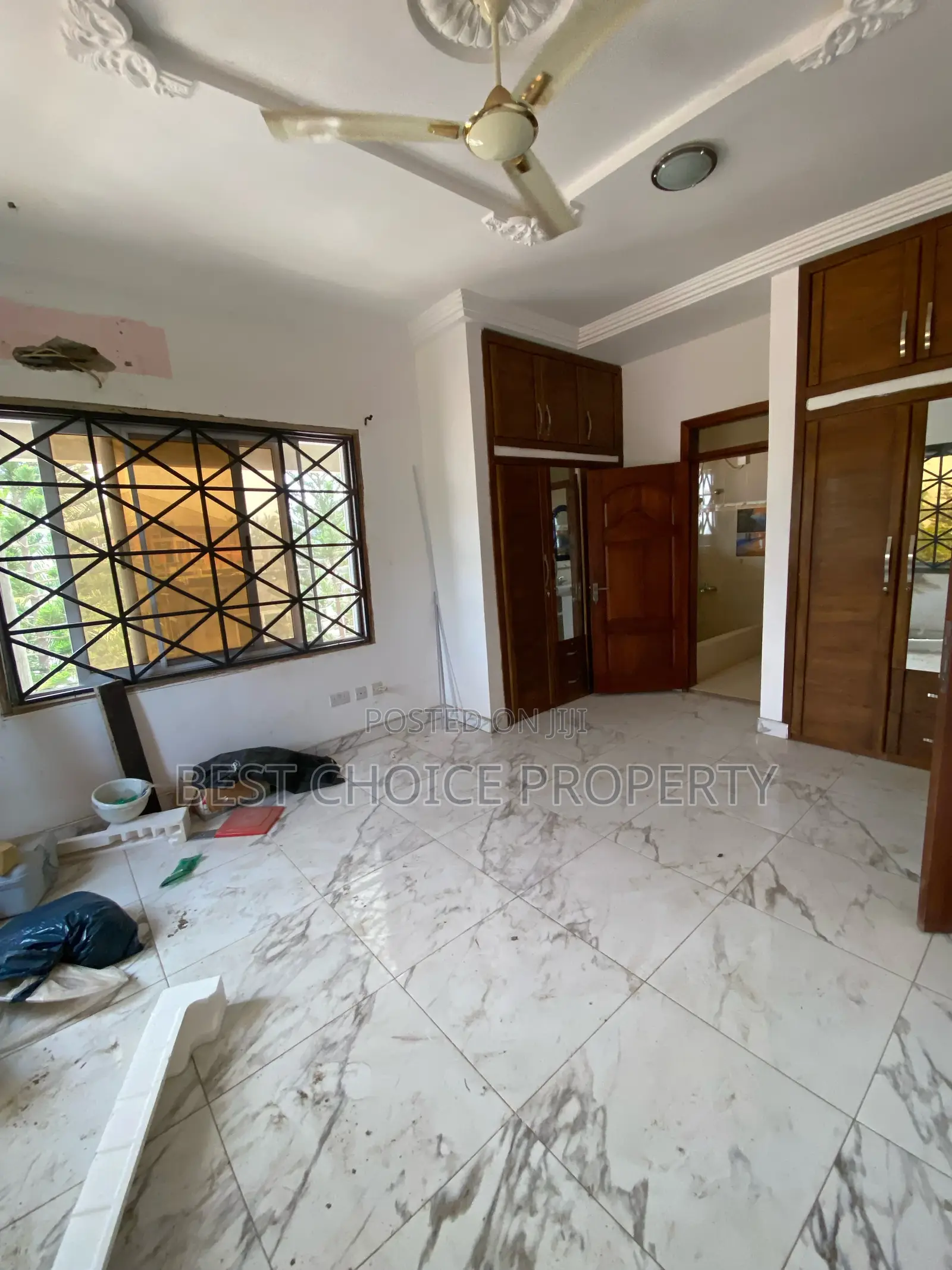 4bdrm Apartment in Oyarifa Ghana Flag for rent