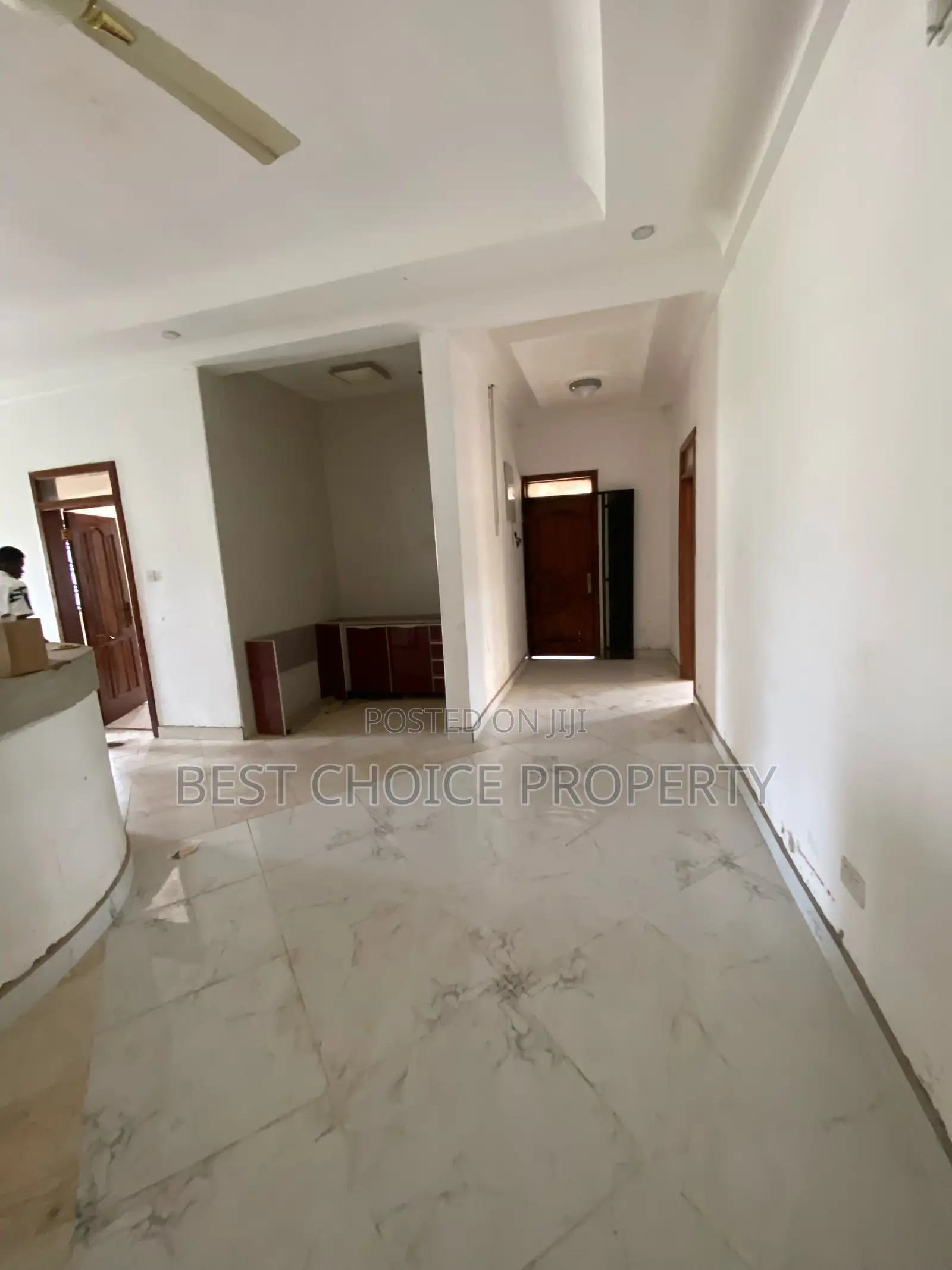 4bdrm Apartment in Oyarifa Ghana Flag for rent