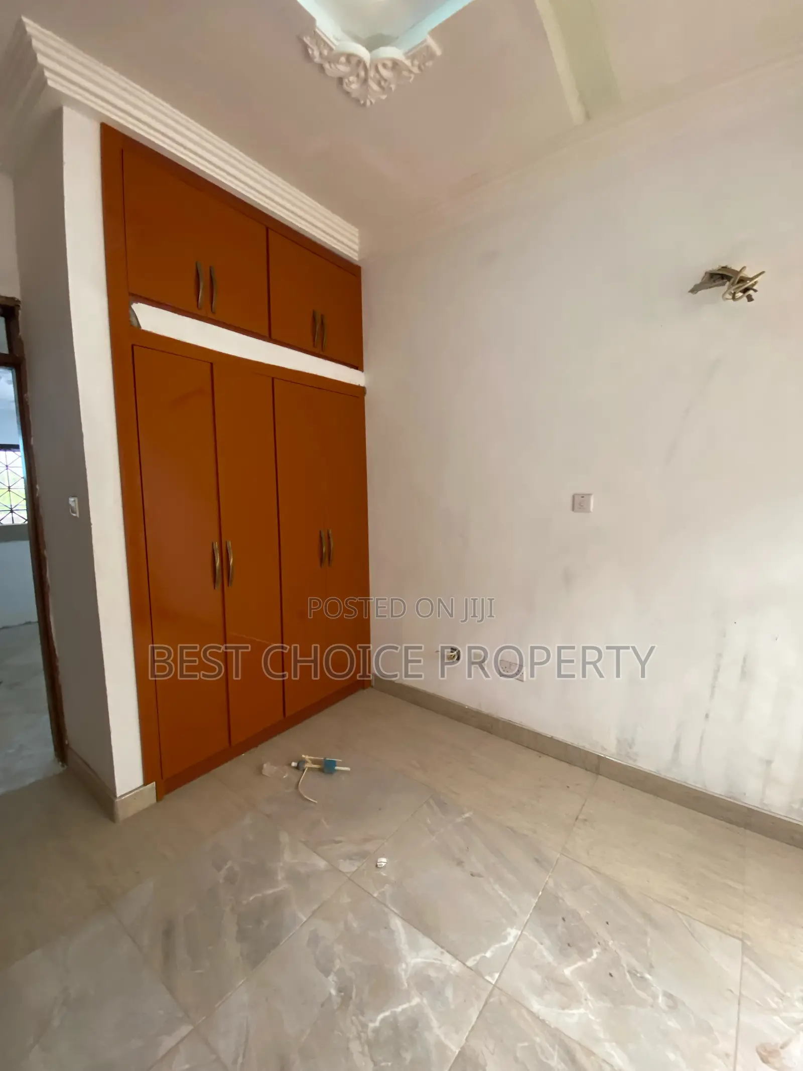 4bdrm Apartment in Oyarifa Ghana Flag for rent