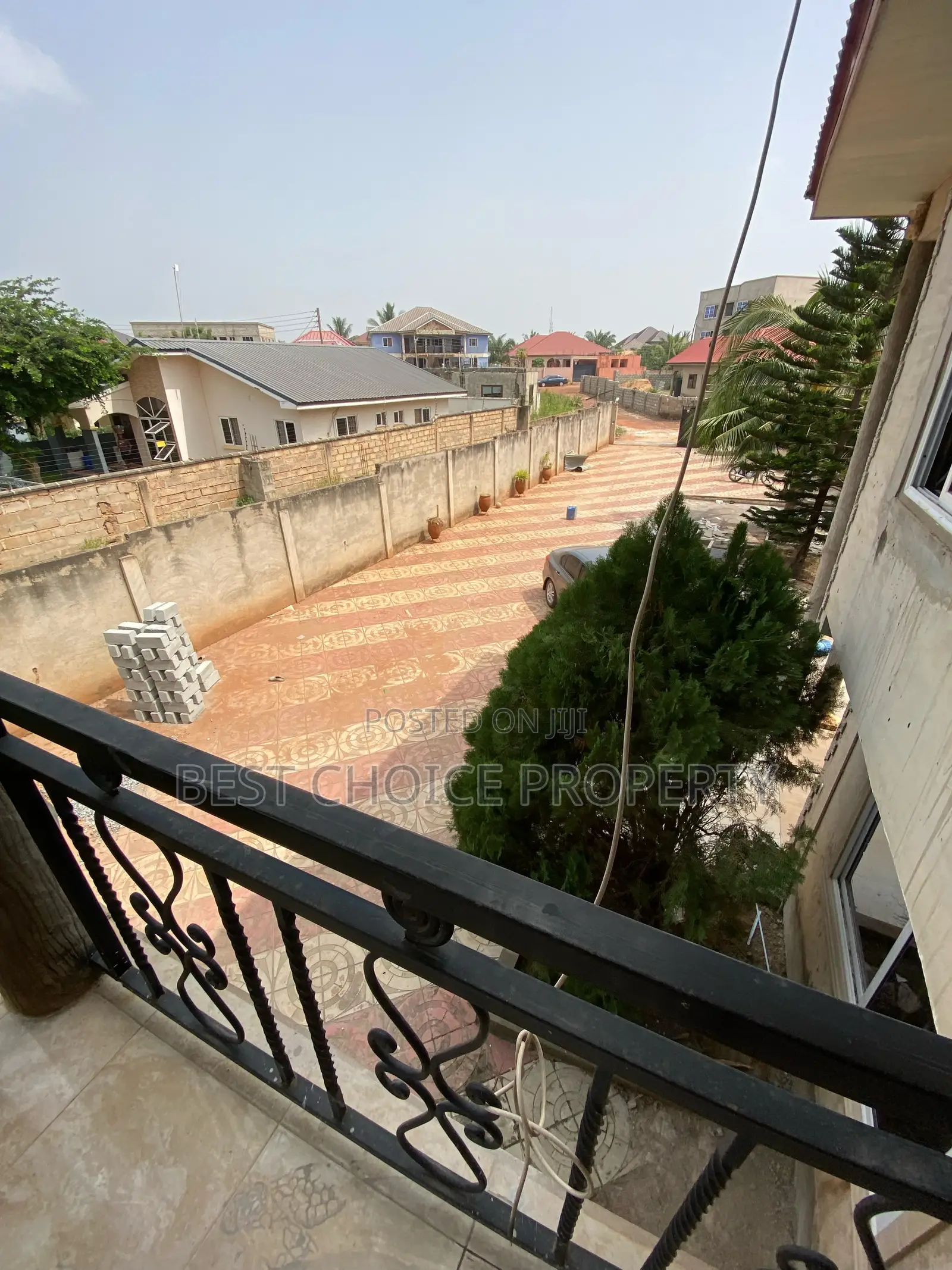 4bdrm Apartment in Oyarifa Ghana Flag for rent