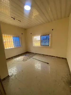 3bdrm Apartment in Oyarifa Ankonam for rent