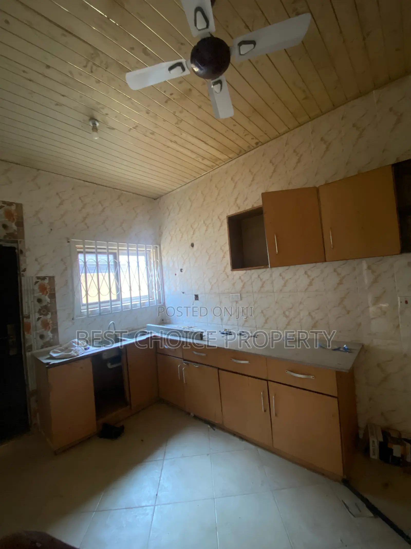 3bdrm Apartment in Oyarifa Ankonam for rent