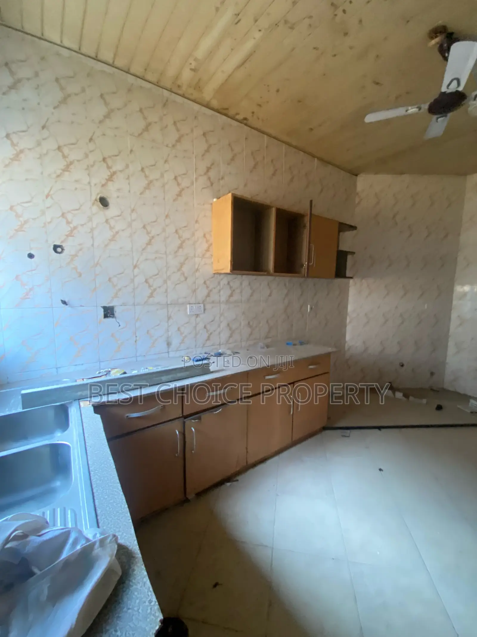 3bdrm Apartment in Oyarifa Ankonam for rent
